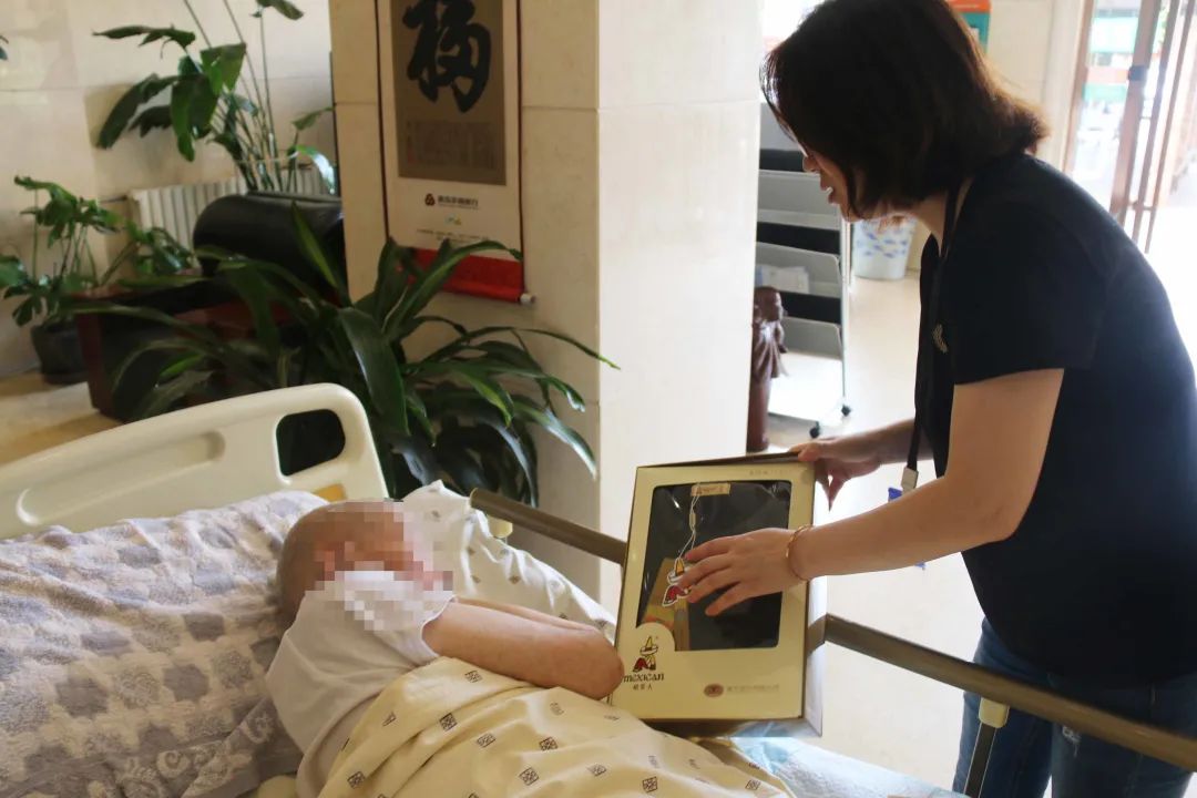 秋日师语 恩情难忘——新万增祝全体教师们节日快乐！